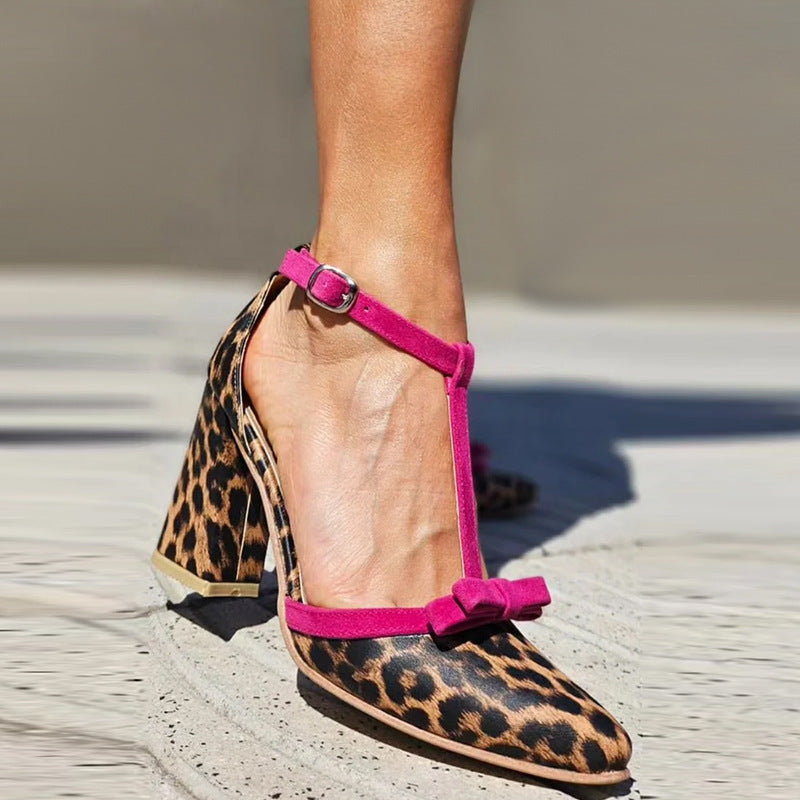 Escarpins avec Boucle et Talon Large