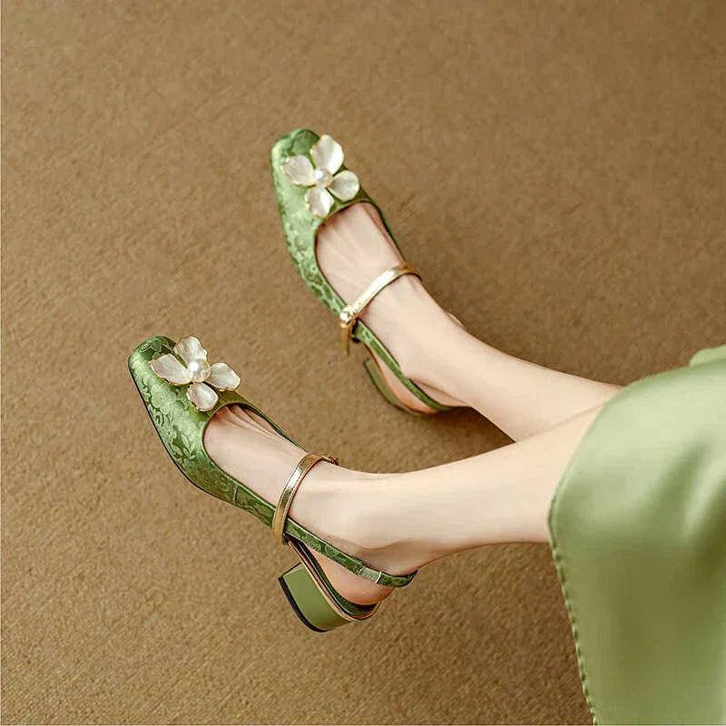 Chaussure Élégante pour Femme avec Détail Floral