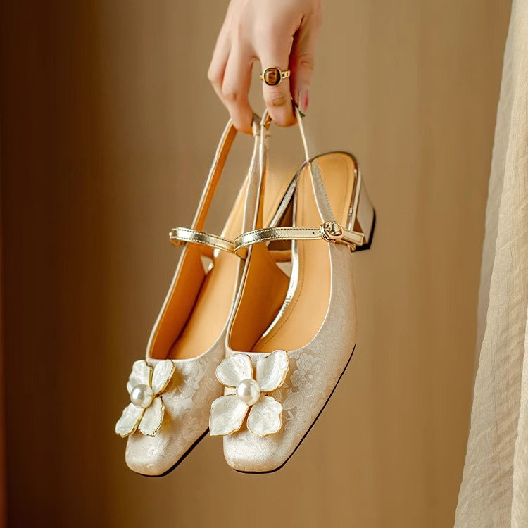Chaussure Élégante pour Femme avec Détail Floral