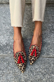 Loafer Pointu avec Pampilles Rouges