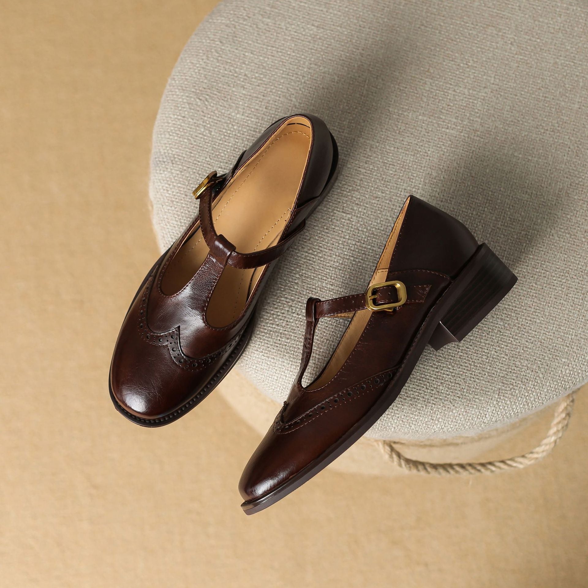 Chaussure Classique pour Femme avec Bride