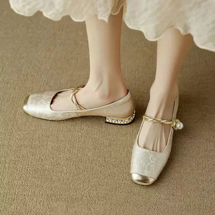 Chaussures Classiques avec Bride et Allure Élégante